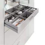 Aachen - White T12618 3 Door Wardrobe - Image 3
