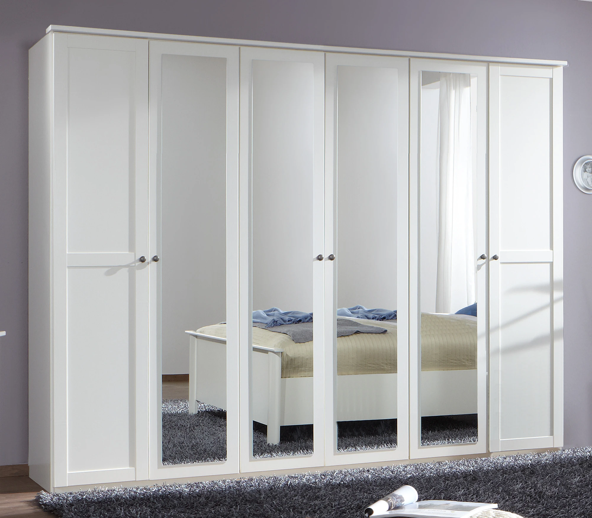 92-1752999389-687ca5dd9119f-w-main.webp Chalet 985581 - White 6 Door Wardrobe - Image 1